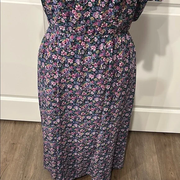 Karin Stevens V Neck Peter Pan Collar  Sheer Flutter Floral Purple Dress Size 10 - Picture 4 of 12